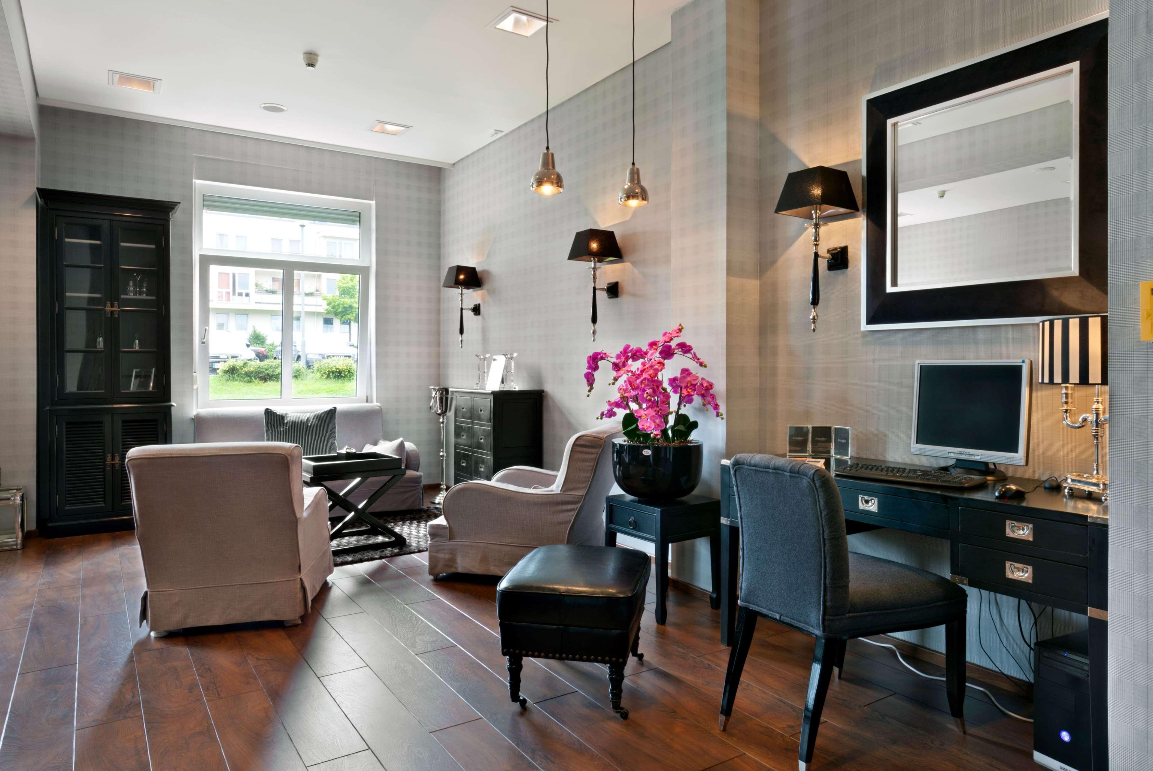 Hotel Tryp By Wyndham Luebeck Aquamarin Extérieur photo