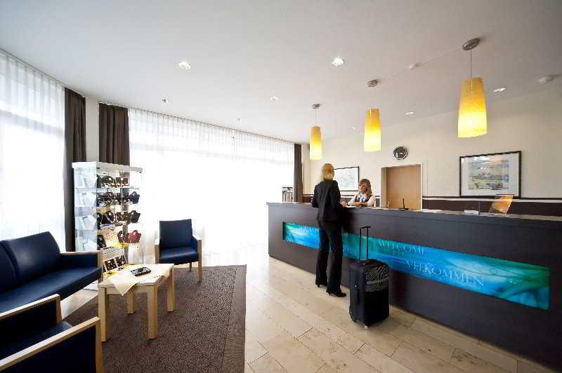 Hotel Tryp By Wyndham Luebeck Aquamarin Extérieur photo
